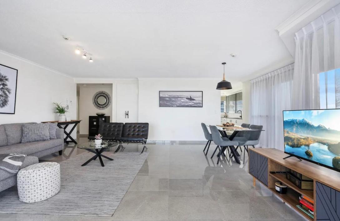 Baronnet Apartments Gold Coast Eksteriør billede